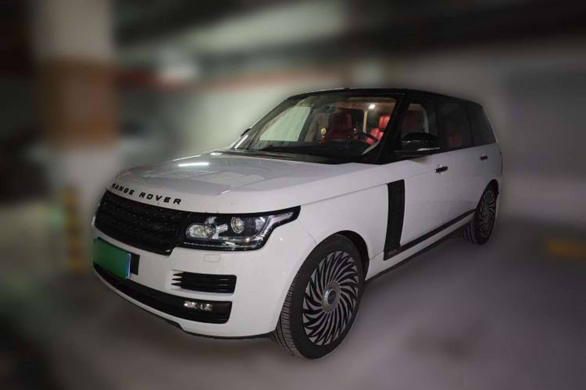 Used Land Rover Range  Front Left 45 Deg