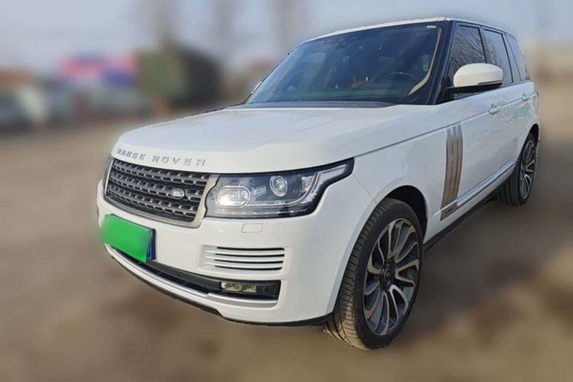Used Land Rover Range  Front Left 45 Deg