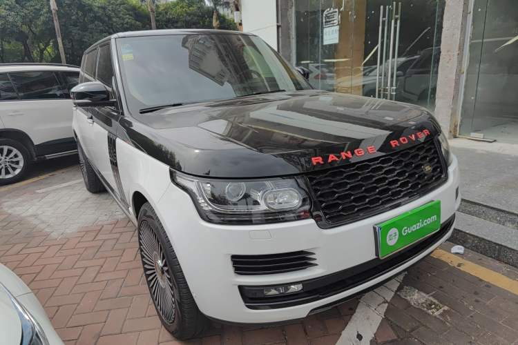 Used Land Rover Range 2017 3.0 SC V6 Vogue SE Long-Wheelbase Edition Front Right 45 Deg