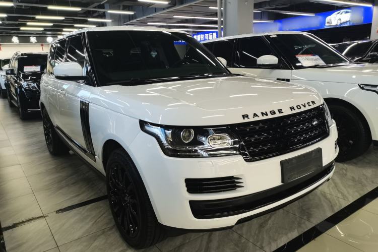 Used Land Rover Range 2017 3.0 SC V6 Vogue Front Right 45 Deg