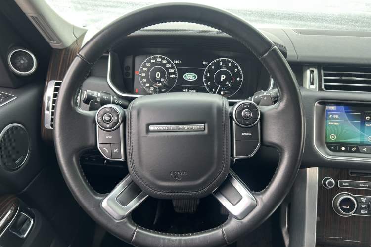 Used Land Rover Range 2017 3.0 SC V6 Vogue Interior 6