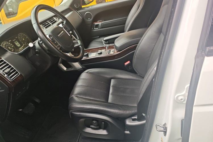 Used Land Rover Range 2017 3.0 SC V6 Vogue Extended Version Left Front Seat