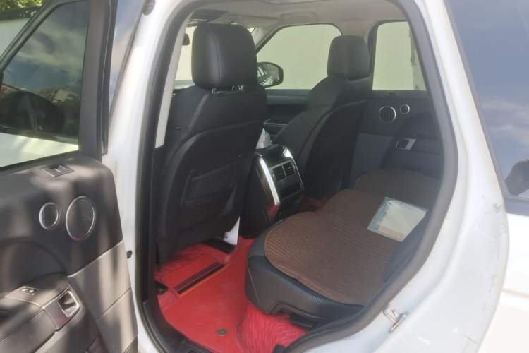 Used Land Rover Range  Left Rear Seat