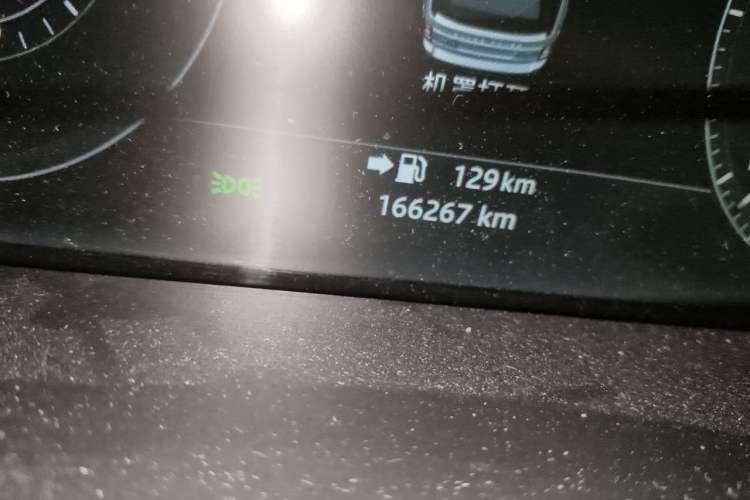Used Land Rover Range  Odometer Close Up