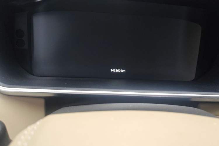 Used Land Rover Range  Odometer Close Up