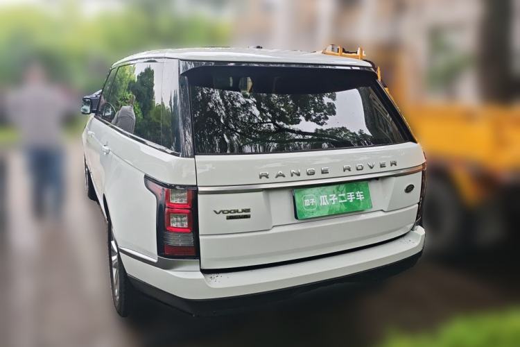 Used Land Rover Range 2017 3.0 SC V6 Vogue Extended Version Rear Left 45 Deg