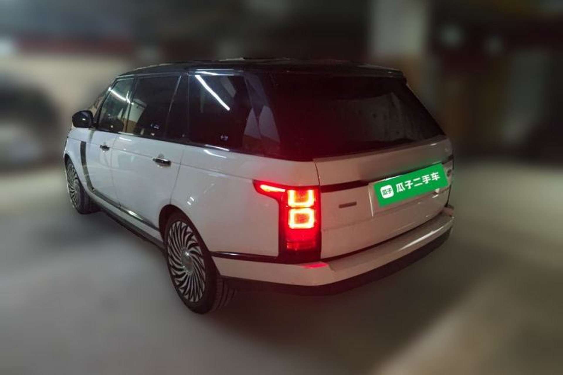 Used Land Rover Range  Rear Left 45 Deg