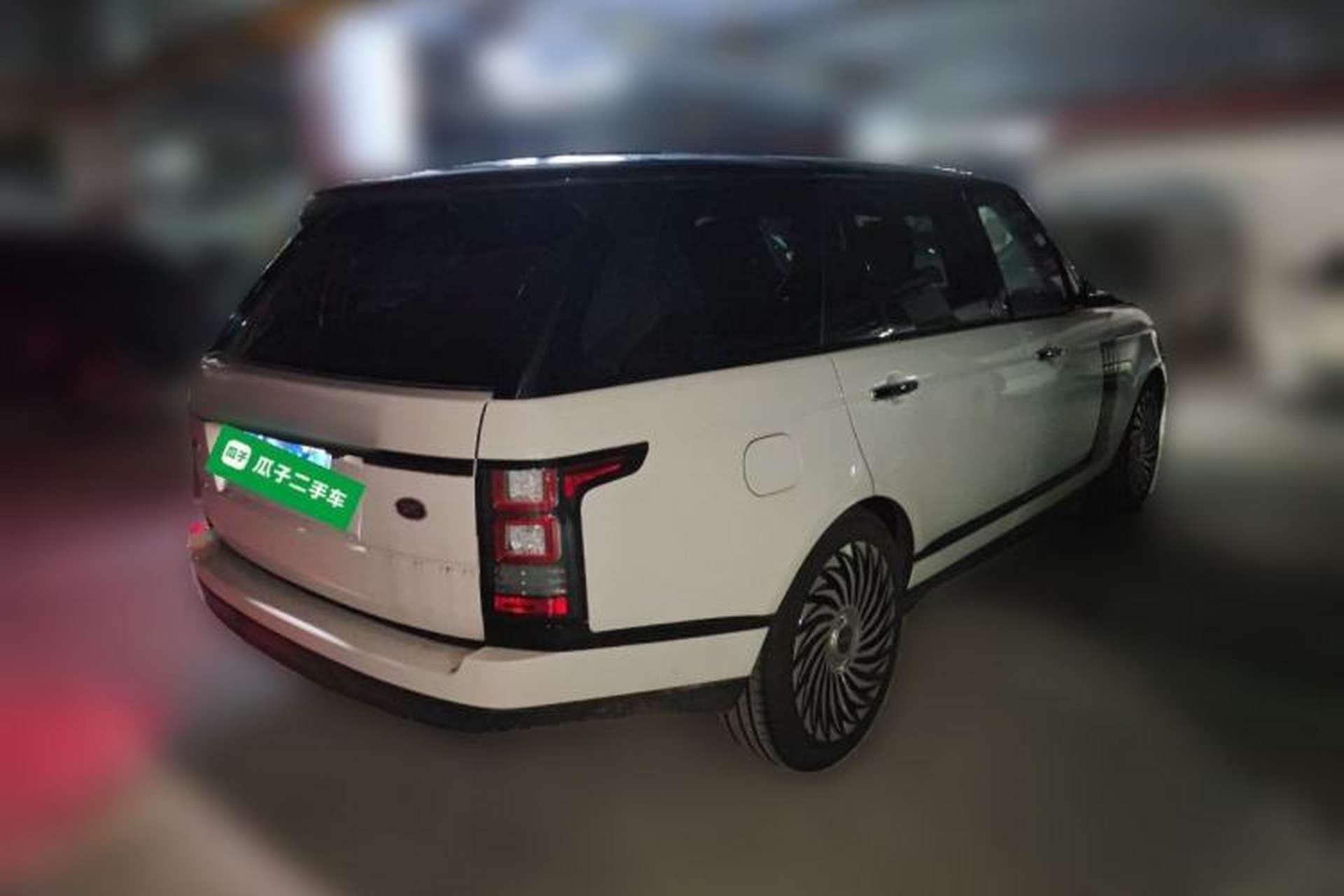 Used Land Rover Range  Rear Right 45 Deg