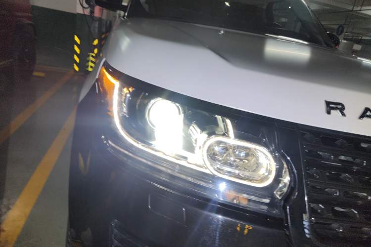 Used Land Rover Range  Right Front Headlight