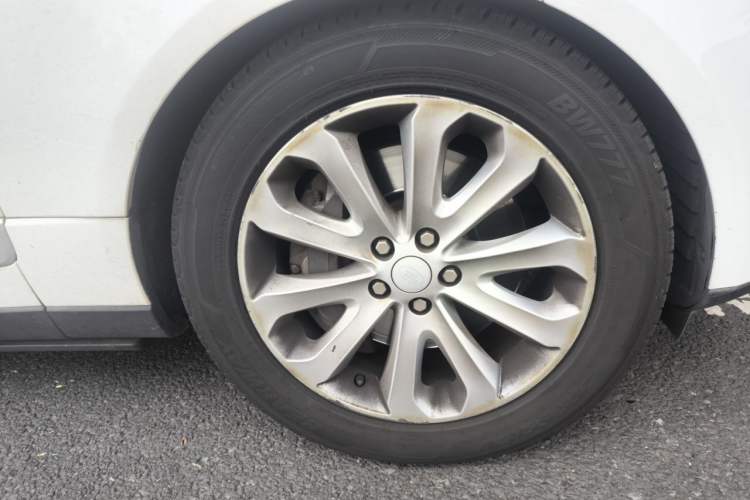 Used Land Rover Range 2017 3.0 SC V6 Vogue Extended Version Right Front Wheel Hub