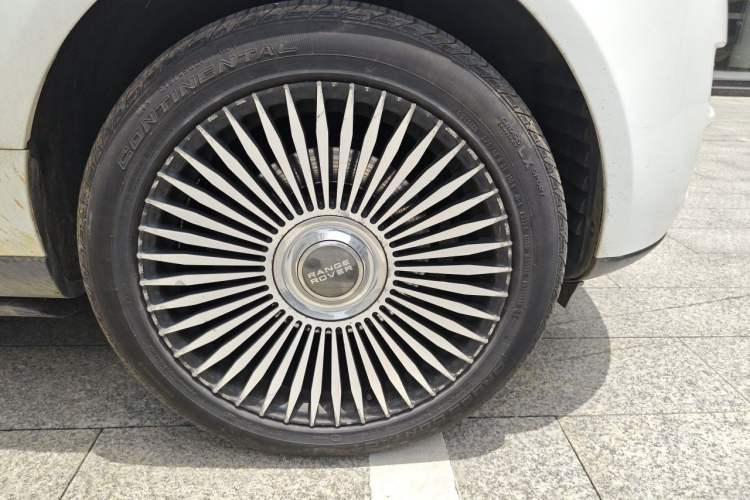Used Land Rover Range  Right Front Wheel Hub