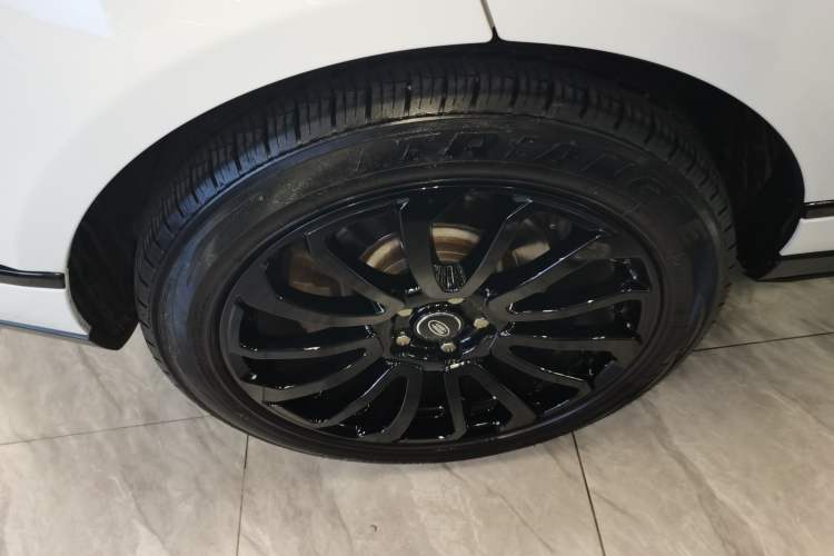 Used Land Rover Range 2017 3.0 SC V6 Vogue Right Rear Wheel Hub