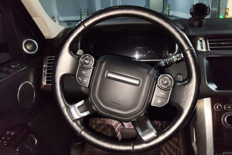 Used Land Rover Range 2017 3.0 SC V6 Vogue Steering Wheel