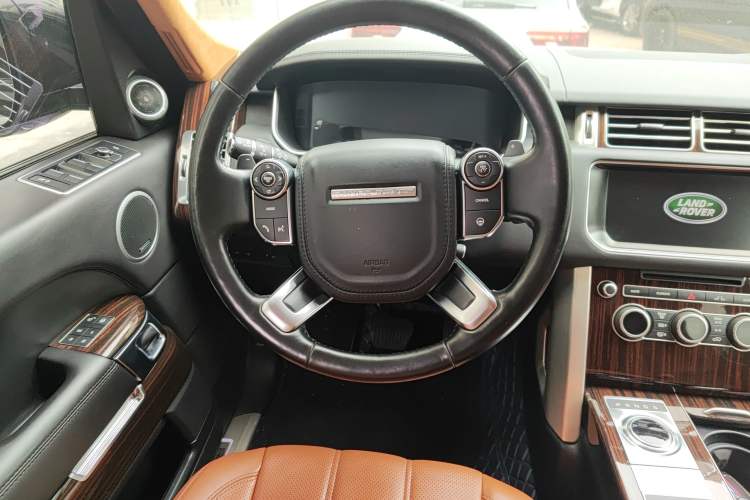 Used Land Rover Range 2017 3.0 SC V6 Vogue SE Long-Wheelbase Edition Steering Wheel