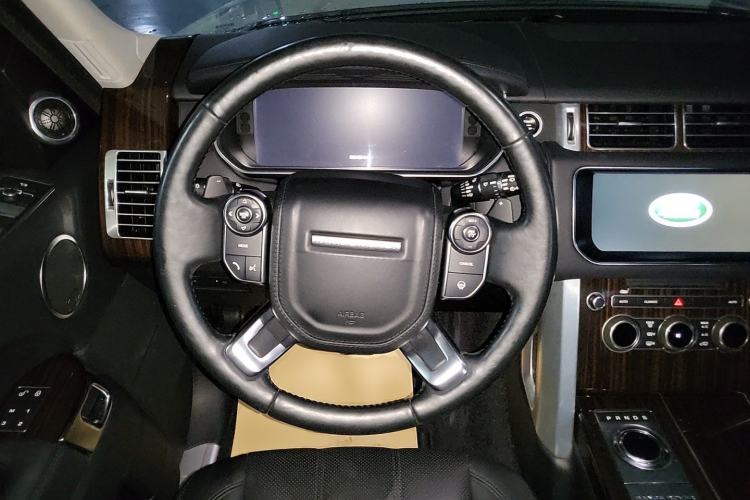 Used Land Rover Range 2017 3.0 SC V6 Vogue Steering Wheel