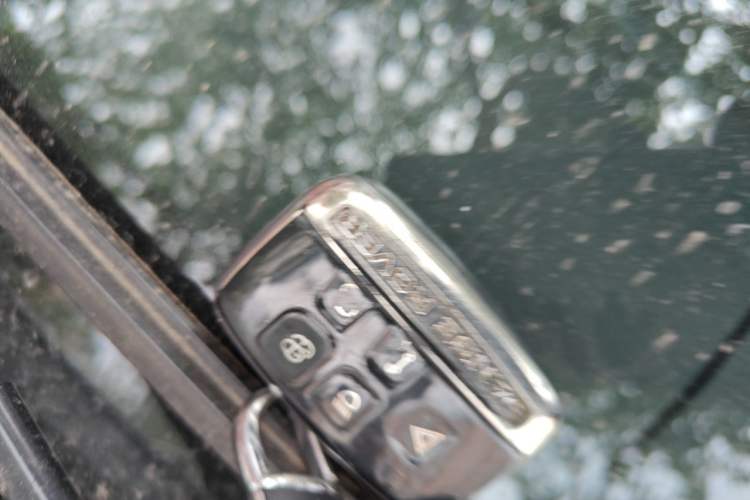 Used Land Rover Range 2017 3.0 SC V6 Vogue Vehicle Key