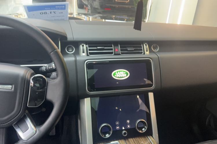 Used Land Rover Range 2018 3.0 SC V6 Vogue Legacy Edition Audio And AC Panel