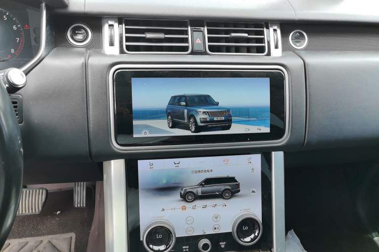Used Land Rover Range 2018 3.0 SC V6 Vogue Legacy Edition Audio And AC Panel