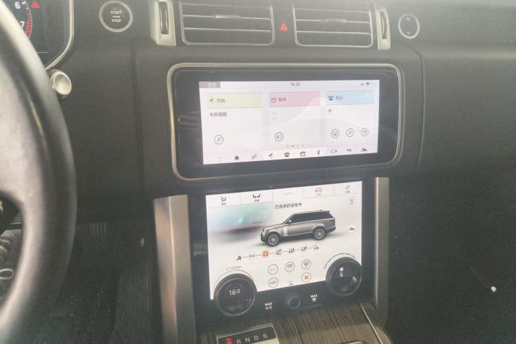 Used Land Rover Range 2018 3.0 SC V6 Vogue Extended-Length Model Audio And AC Panel