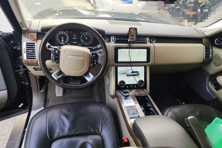 Used Land Rover Range 2018 3.0 SC V6 Vogue SE Long-Wheelbase Edition Center Console