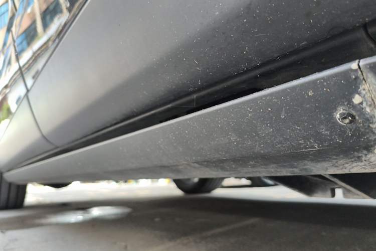 Used Land Rover Range  Chassis Rear Left