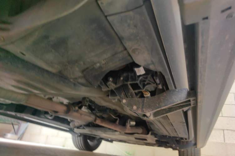Used Land Rover Range  Chassis Rear Right