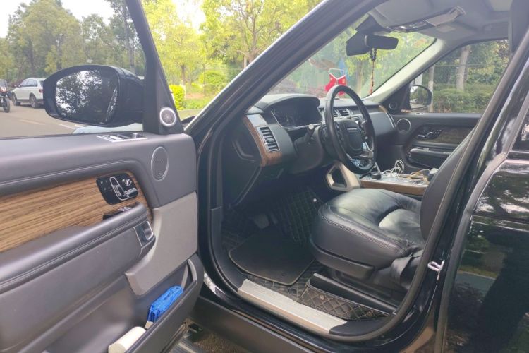 Used Land Rover Range 2018 3.0 SC V6 Vogue Legacy Edition Driver Seat