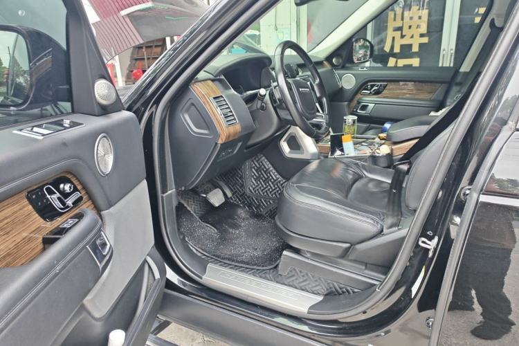Used Land Rover Range 2018 3.0 SC V6 Grand Edition Driver Seat