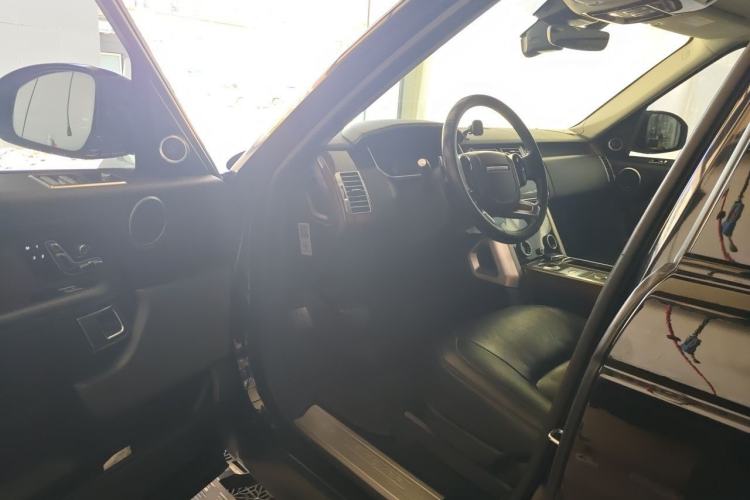 Used Land Rover Range 2018 3.0 SC V6 Vogue Legacy Edition Driver Seat