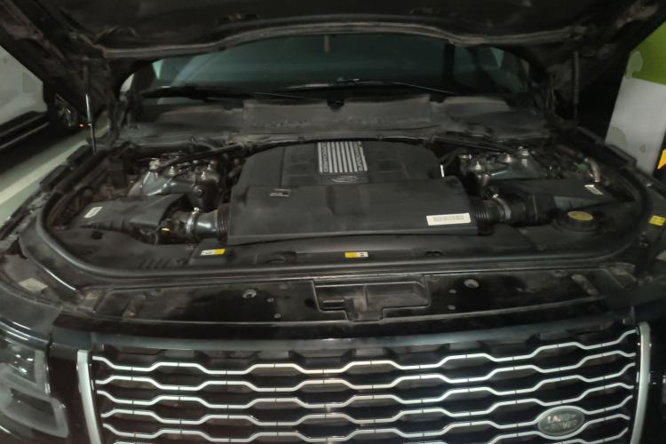 Used Land Rover Range  Engine Bay