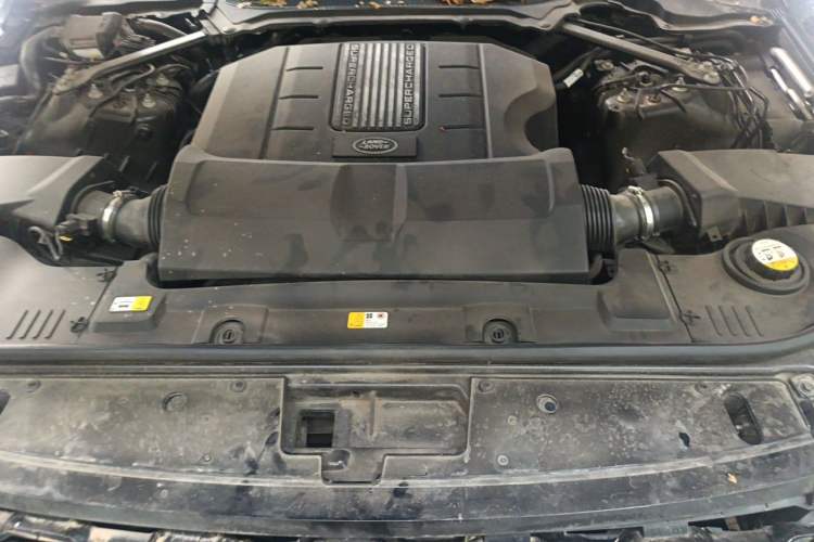 Used Land Rover Range 2018 3.0 SC V6 Vogue Legacy Edition Engine Bay