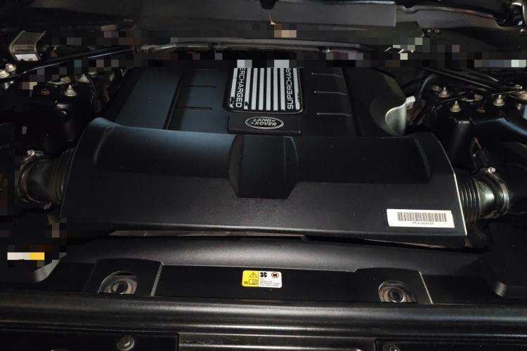Used Land Rover Range 2018 3.0 SC V6 Vogue Extended-Length Model Engine Bay