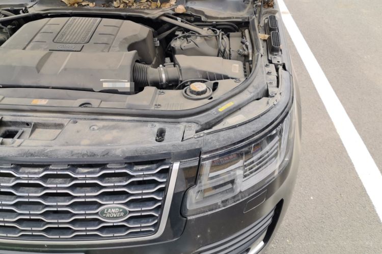 Used Land Rover Range 2018 3.0 SC V6 Vogue Legacy Edition Engine Bay Left