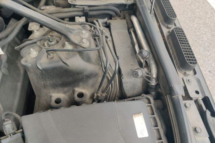 Used Land Rover Range 2018 3.0 SC V6 Vogue Extended-Length Model Engine Bay Left