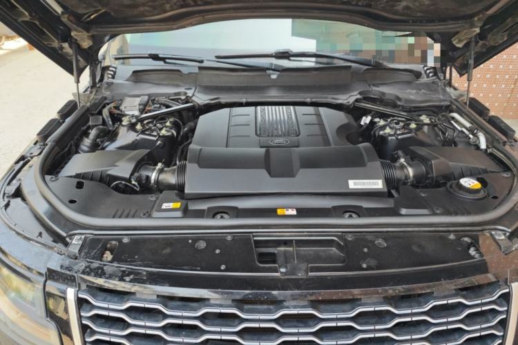 Used Land Rover Range 2018 3.0 SC V6 Vogue Extended-Length Model Engine Bay