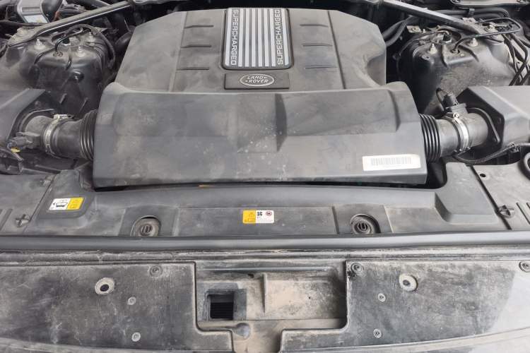Used Land Rover Range 2018 3.0 SC V6 Grand Edition Engine Bay