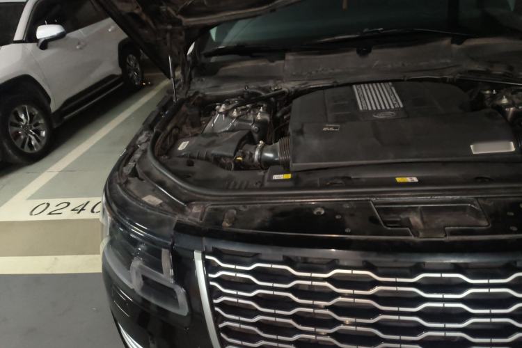 Used Land Rover Range  Engine Bay Right