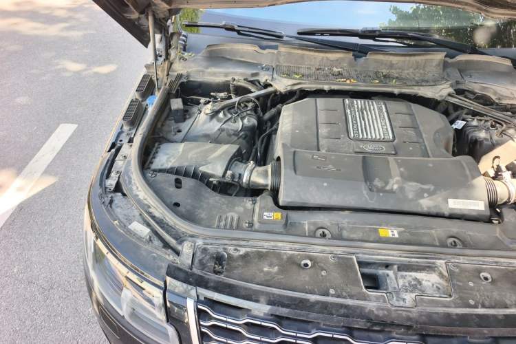 Used Land Rover Range  Engine Bay Right