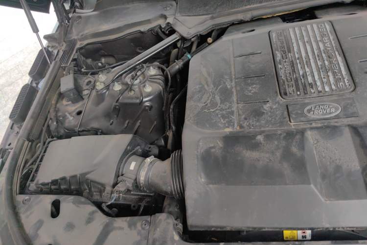 Used Land Rover Range  Engine Bay Right
