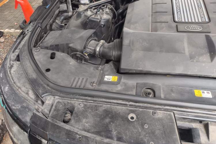 Used Land Rover Range 2018 3.0 SC V6 Grand Edition Engine Bay Right