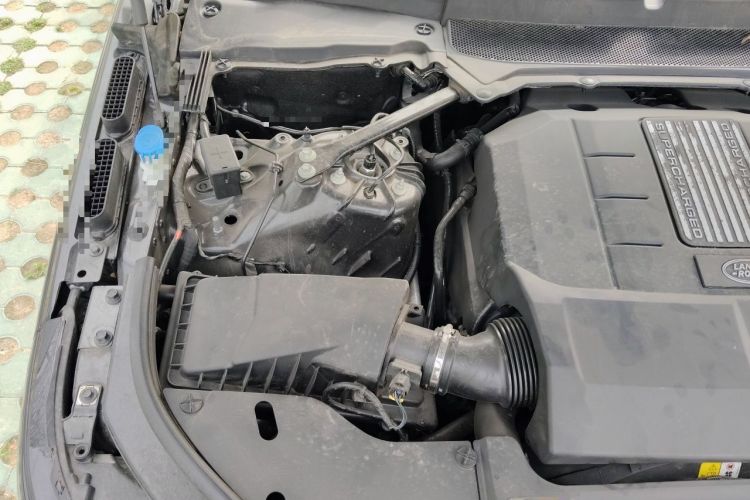 Used Land Rover Range  Engine Bay Right