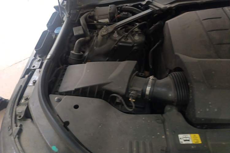Used Land Rover Range 2018 3.0 SC V6 Vogue Legacy Edition Engine Bay Right