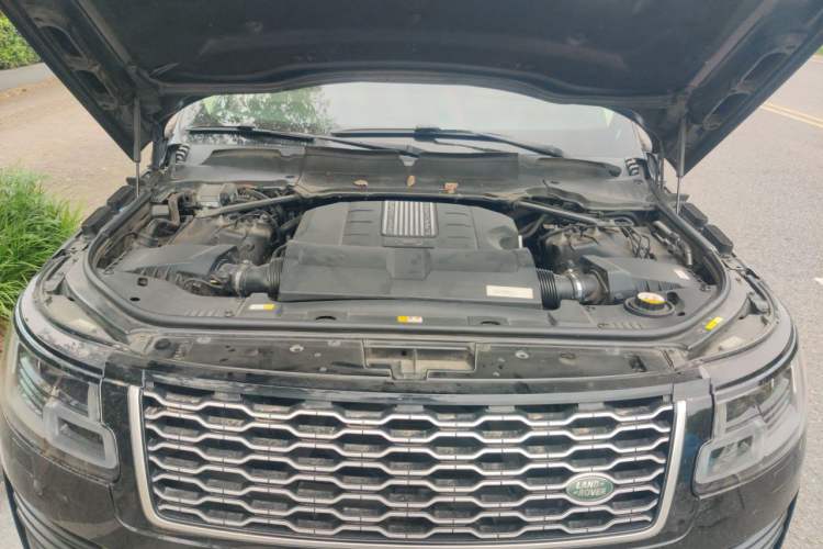 Used Land Rover Range 2018 3.0 SC V6 Vogue Extended-Length Model Engine Bay