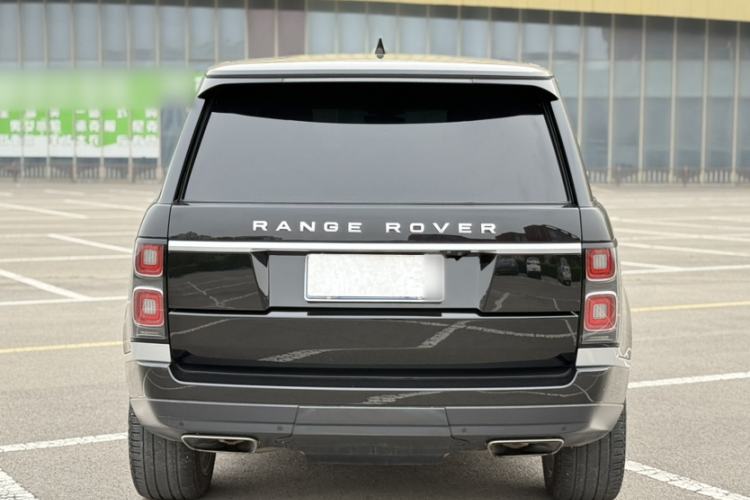 Used Land Rover Range 2018 3.0 SC V6 Vogue Extended-Length Model Exterior 4