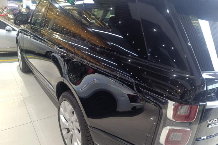 Used Land Rover Range 2018 3.0 SC V6 Vogue SE Long-Wheelbase Edition Exterior 5