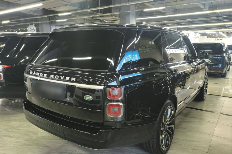 Used Land Rover Range 2018 3.0 SC V6 Vogue Extended-Length Model Exterior 5
