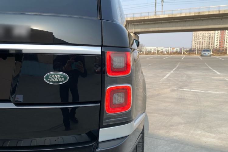 Used Land Rover Range 2018 3.0 SC V6 Vogue Legacy Edition Exterior 6