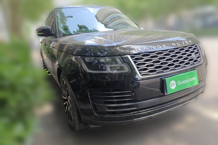 Used Land Rover Range 2018 3.0 SC V6 Vogue Extended-Length Model Front Right 45 Deg