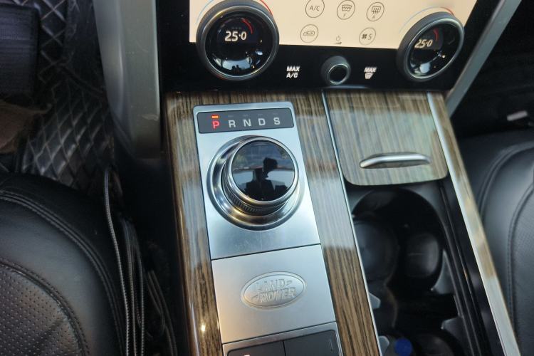Used Land Rover Range 2018 3.0 SC V6 Vogue Extended-Length Model Gear Lever