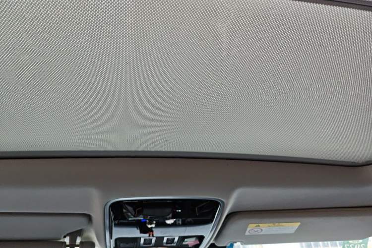 Used Land Rover Range 2018 3.0 SC V6 Vogue Legacy Edition Headliner